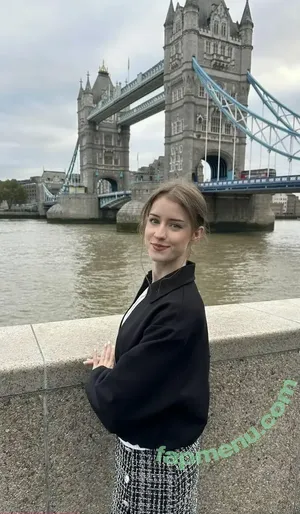 mira.004 / model_mira nude photo #4117