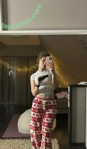 mira.004 / model_mira nude photo #4124