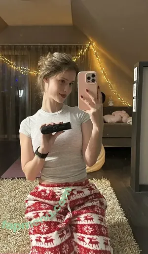 mira.004 / model_mira nude photo #4125