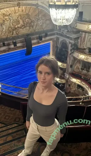 mira.004 / model_mira nude photo #4275