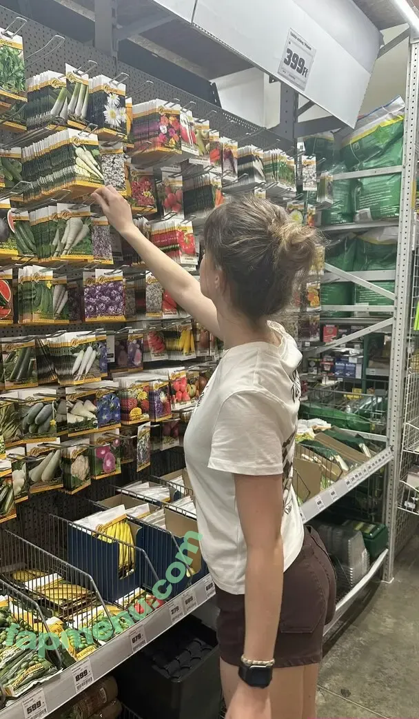 mira.004 nude photo #4083 (model_mira)