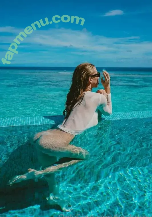 Mira nude photo #0081 (callipygianvip / heyhorny / mira.004)