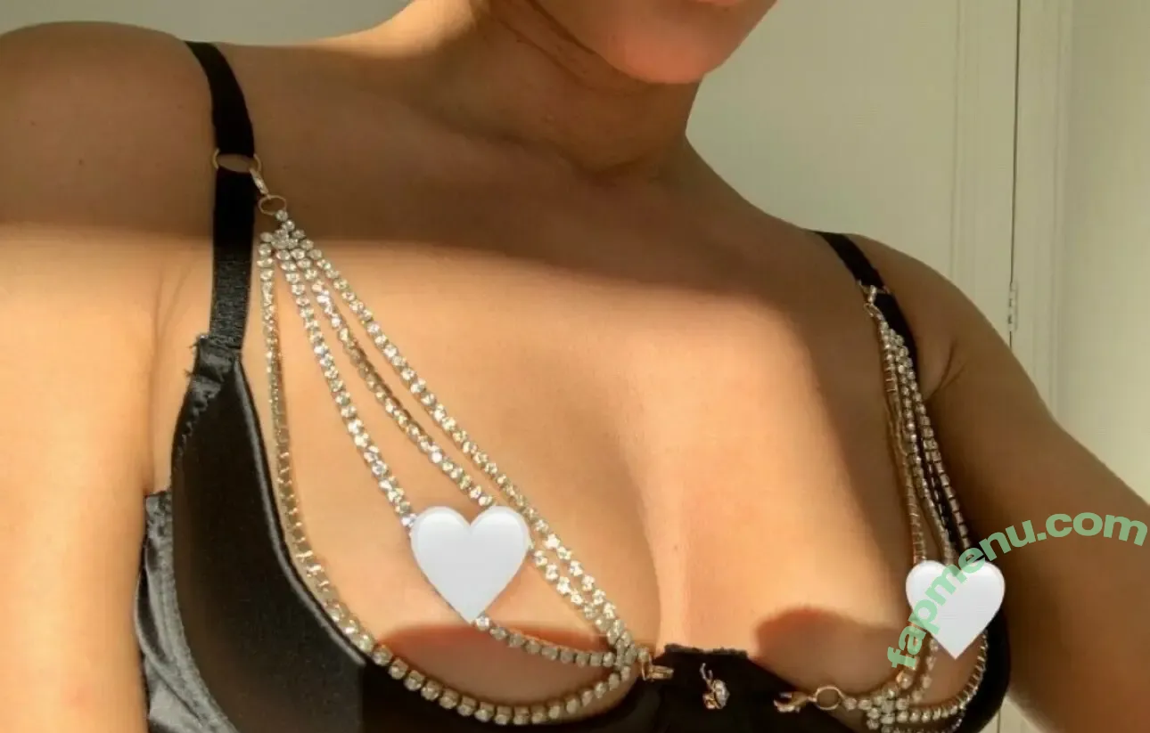 Mira Habibti nude photo #0023 (iammirahabibti / mirahabibti)