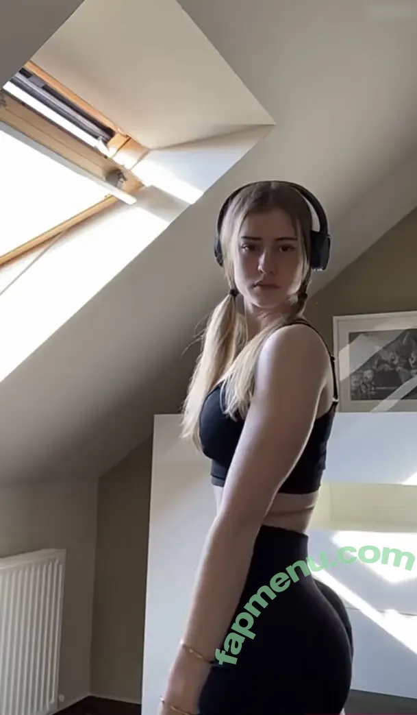 Mira Szalma nude photo #0913 (itsmira004 / mira.004 / mira.szalma)