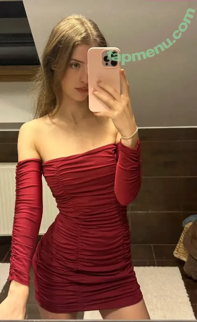 Mira Szalma nude photo #0964 (itsmira004 / mira.004 / mira.szalma)