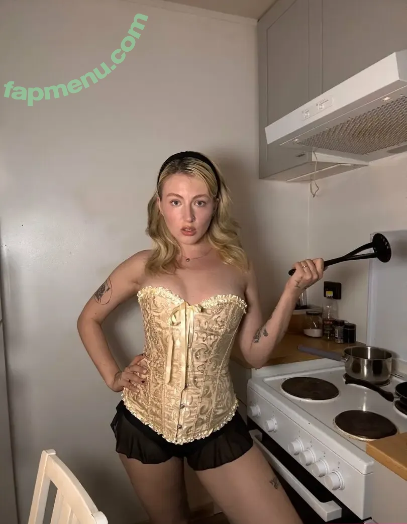 mira.valkonen nude photo #0016 (mirtsimii_)