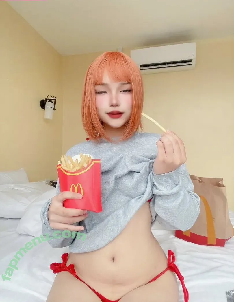 miraaamiku nude photo #0082 (eroticmedusa / miraaam_ / miraah_mikuu)