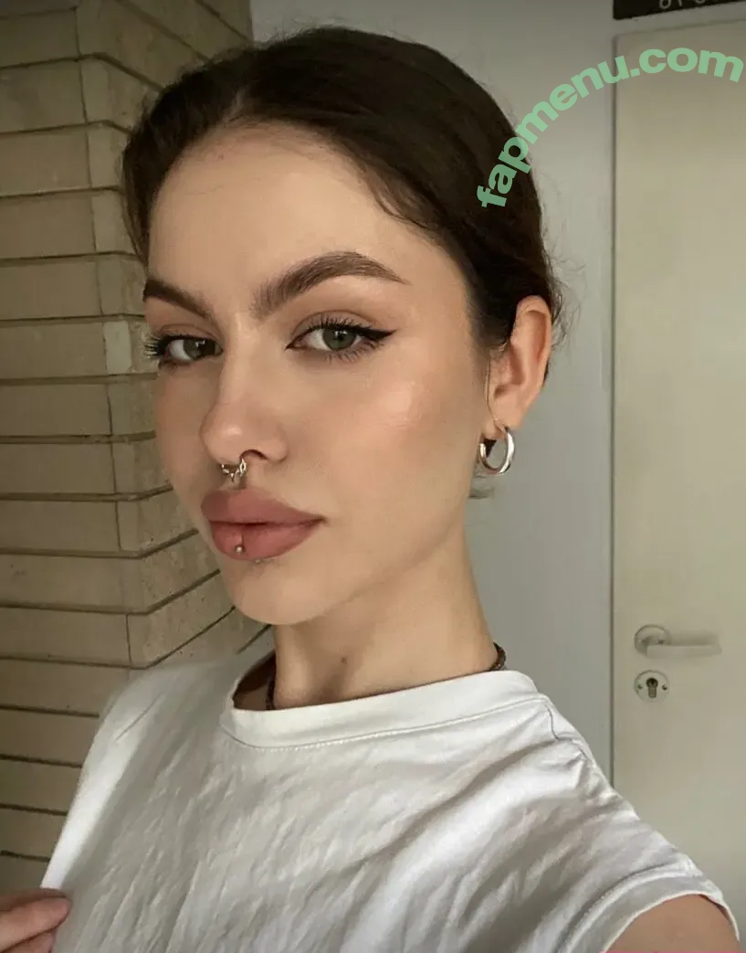 mirablack nude photo #0003 (mirablack)