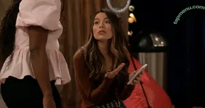 Miranda Cosgrove / MirandaCosgrove / onlyfanssz nude photo #0021