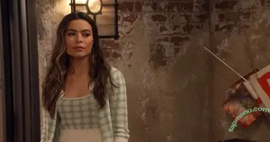 Miranda Cosgrove / MirandaCosgrove / onlyfanssz nude photo #0045