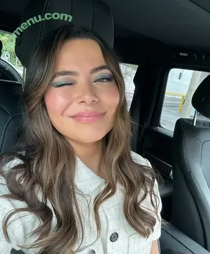 Miranda Cosgrove / MirandaCosgrove / onlyfanssz nude photo #0377