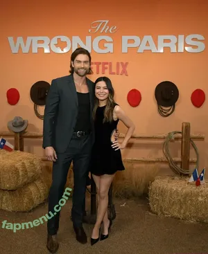 Miranda Cosgrove / MirandaCosgrove / onlyfanssz nude photo #0693