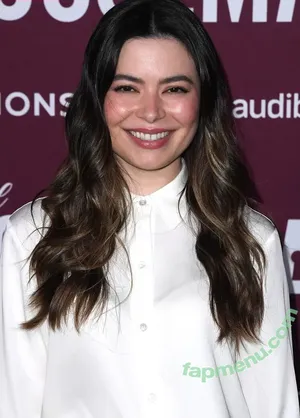 Miranda Cosgrove / MirandaCosgrove / onlyfanssz nude photo #0837