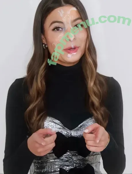 Miranda Cosgrove nude photo #0009 (MirandaCosgrove / onlyfanssz)