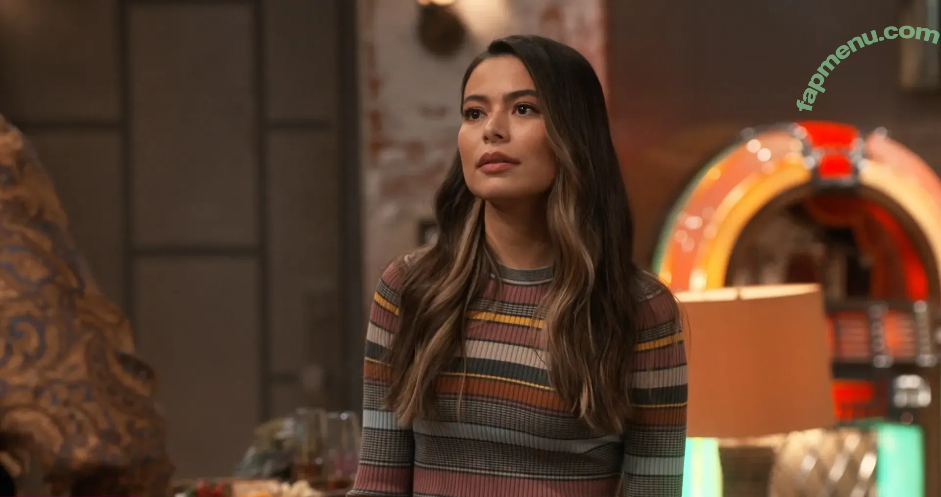 Miranda Cosgrove nude photo #0018 (MirandaCosgrove / onlyfanssz)