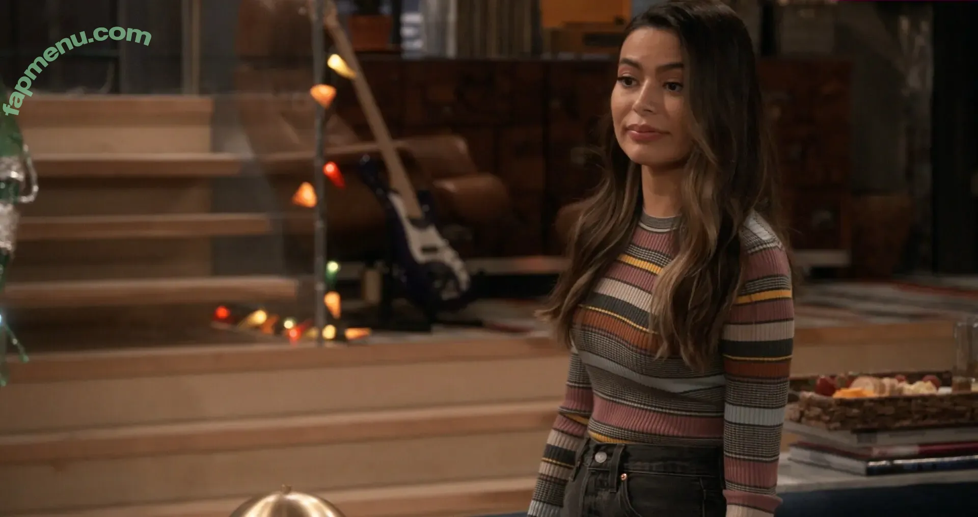 Miranda Cosgrove nude photo #0019 (MirandaCosgrove / onlyfanssz)