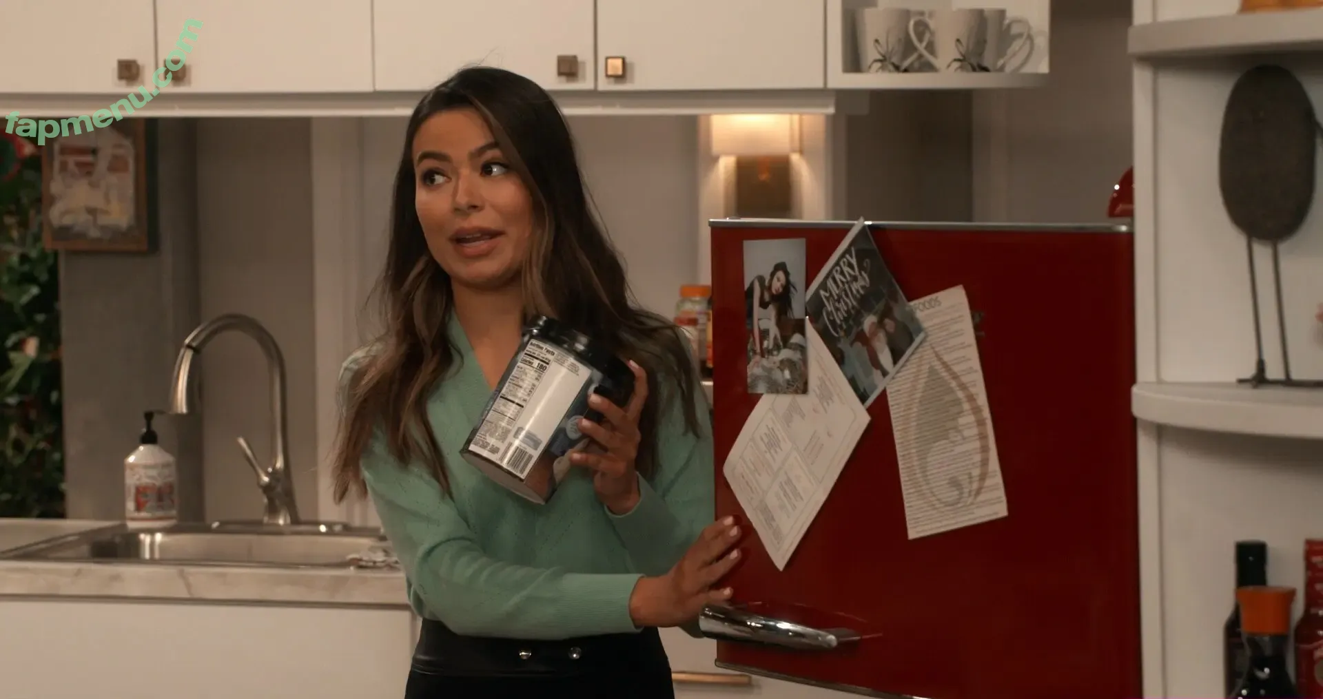 Miranda Cosgrove nude photo #0037 (MirandaCosgrove / onlyfanssz)