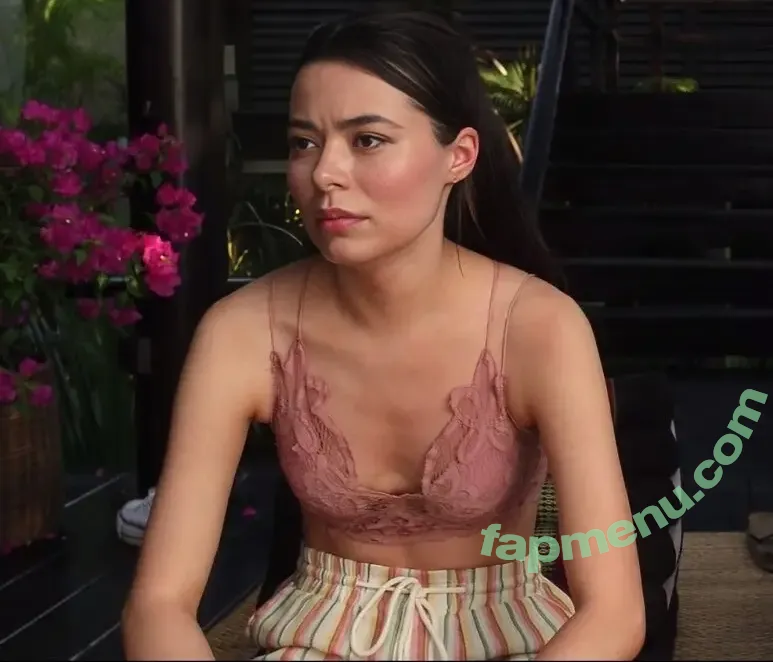 Miranda Cosgrove nude photo #0395 (MirandaCosgrove / onlyfanssz)