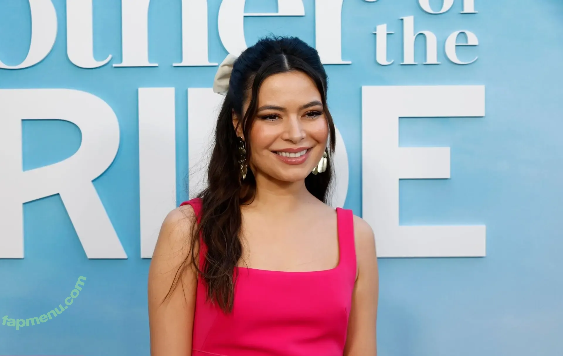 Miranda Cosgrove nude photo #0411 (MirandaCosgrove / onlyfanssz)