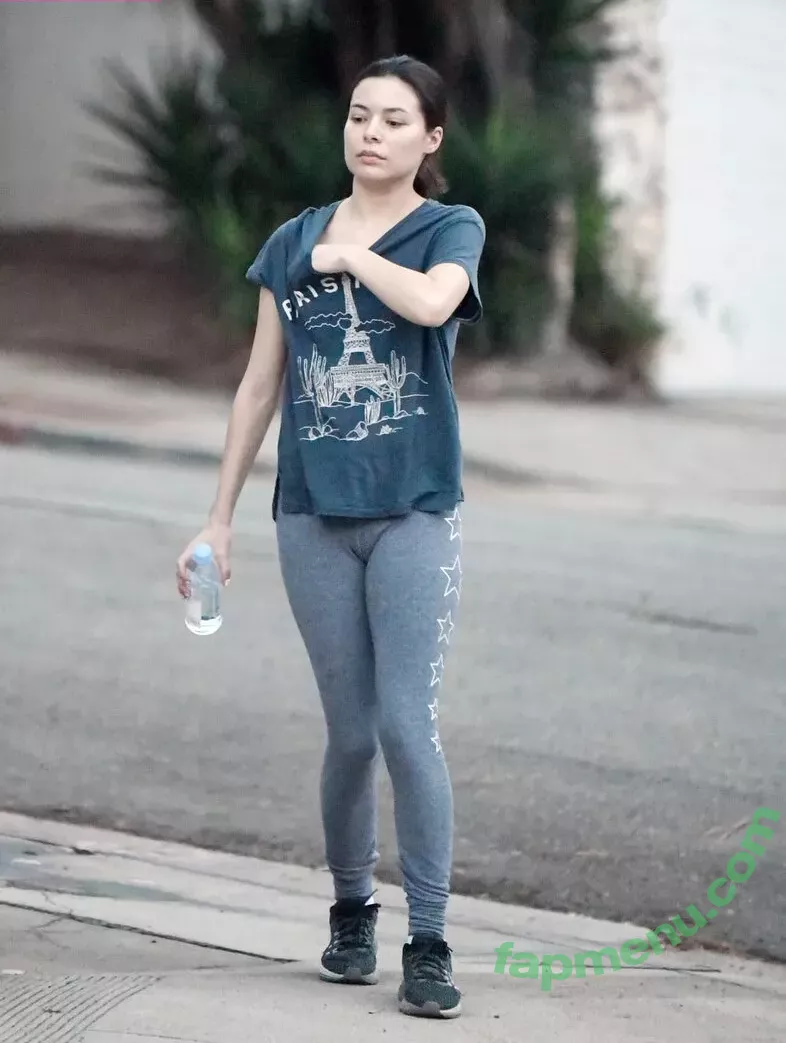 Miranda Cosgrove nude photo #0552 (MirandaCosgrove / onlyfanssz)