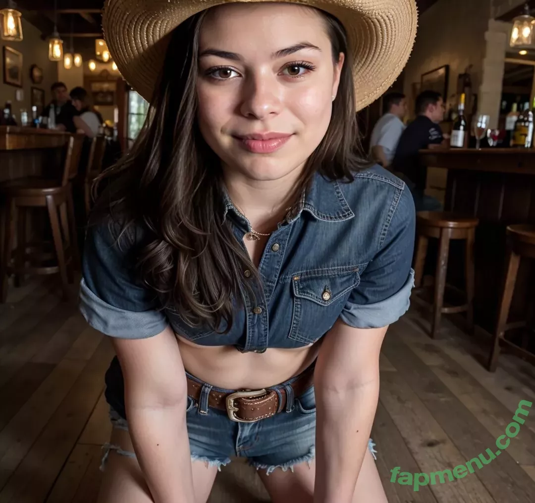 Miranda Cosgrove nude photo #0558 (MirandaCosgrove / onlyfanssz)