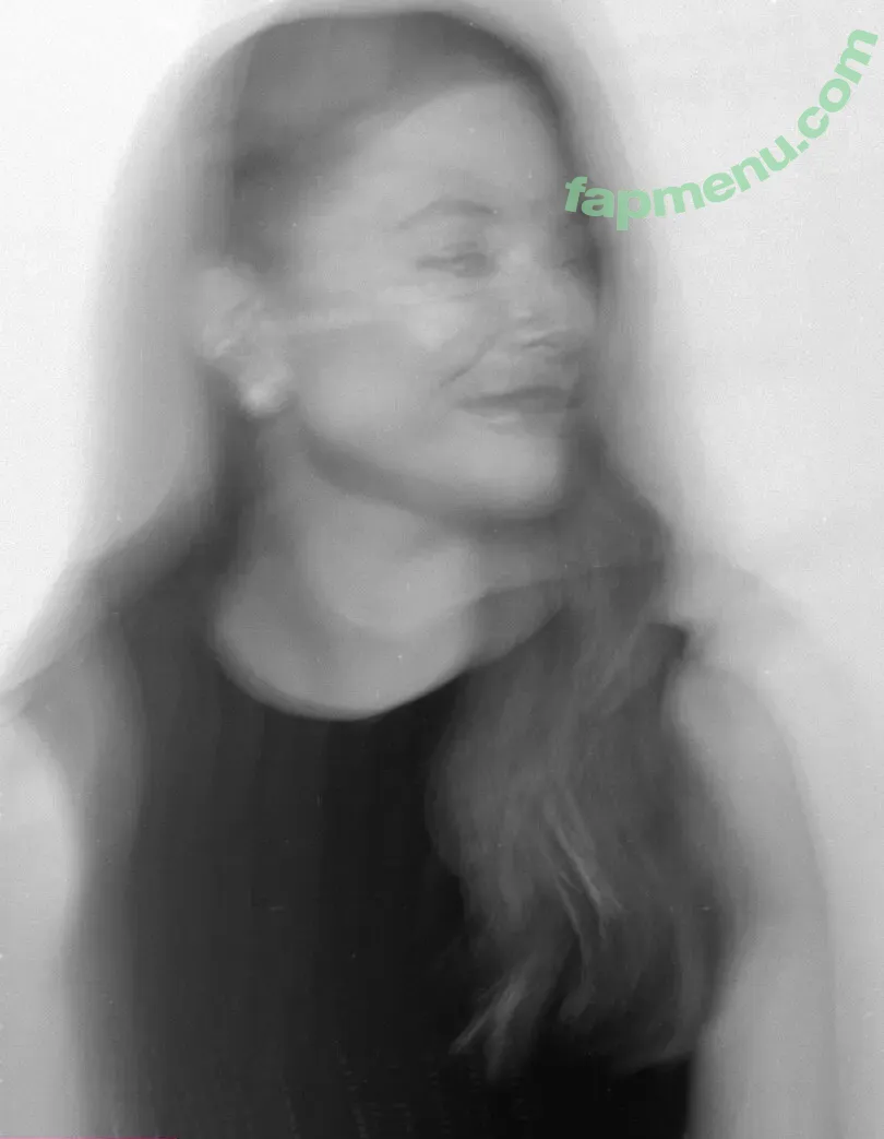 Miranda Cosgrove nude photo #0708 (MirandaCosgrove / onlyfanssz)