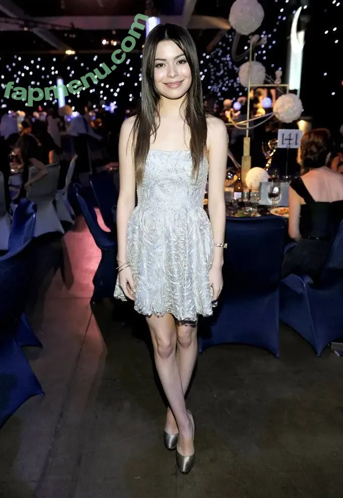 Miranda Cosgrove nude photo #0771 (MirandaCosgrove / onlyfanssz)