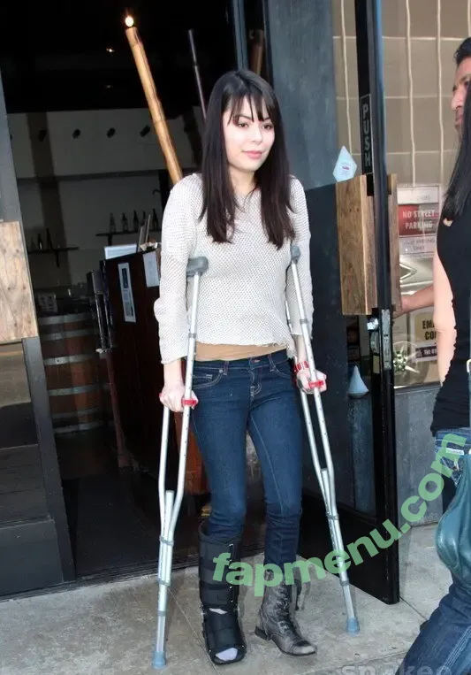 Miranda Cosgrove nude photo #0772 (MirandaCosgrove / onlyfanssz)