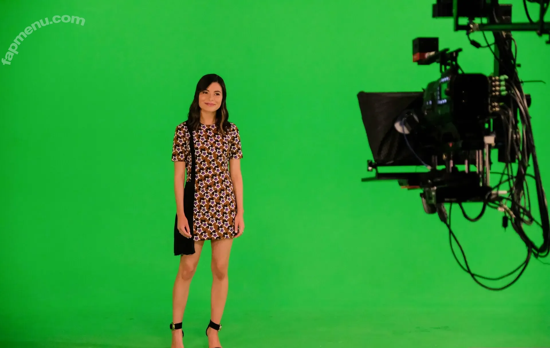 Miranda Cosgrove nude photo #0777 (MirandaCosgrove / onlyfanssz)