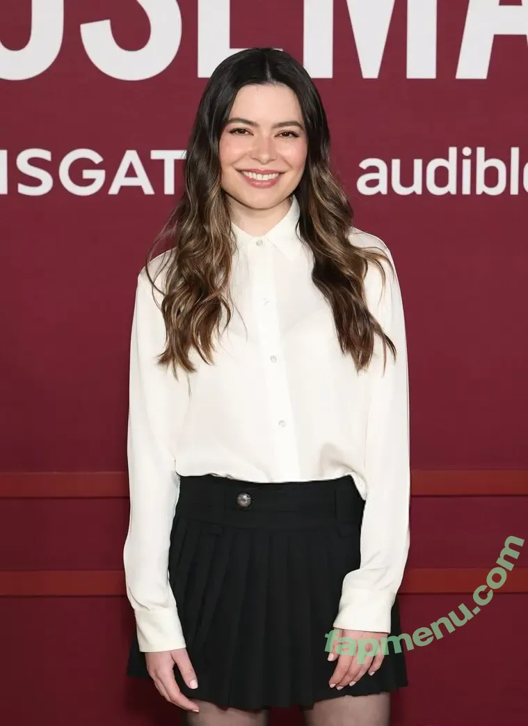 Miranda Cosgrove nude photo #0802 (MirandaCosgrove / onlyfanssz)