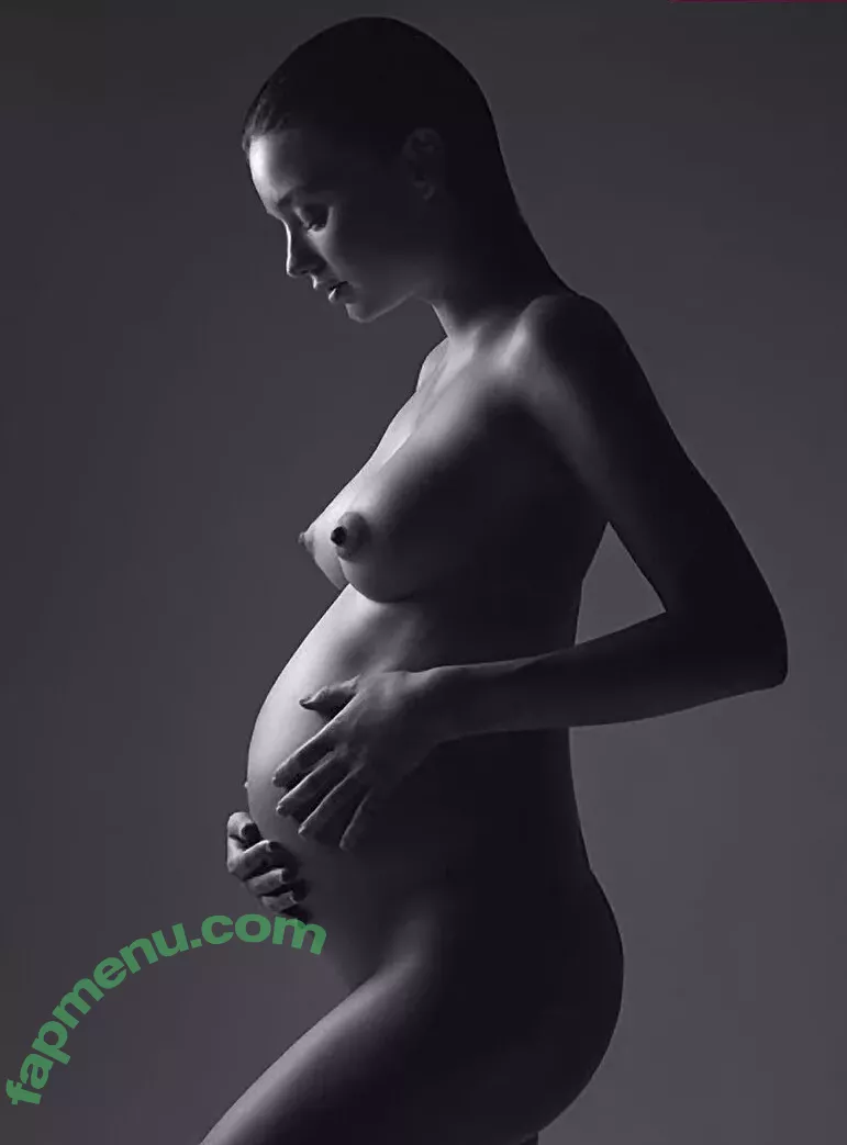 Miranda Kerr nude photo #0676 (mirandakerr / tsmirandakerr)