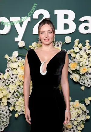 Miranda Kerr / mirandakerr / tsmirandakerr nude photo #1016