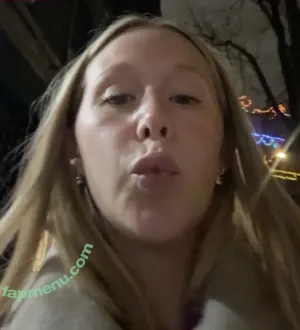 Miranda McKeon / miranda.mckeon nude photo #0048