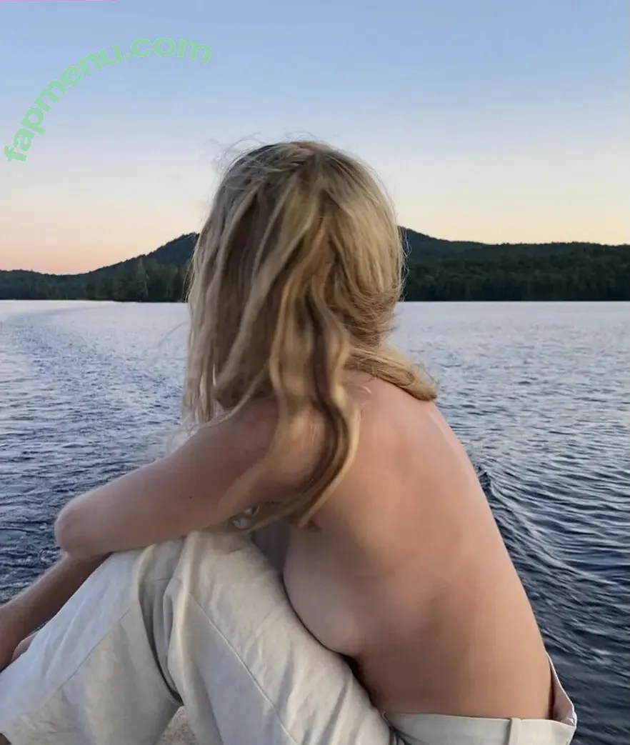 Miranda McKeon nude photo #0018 (miranda.mckeon)