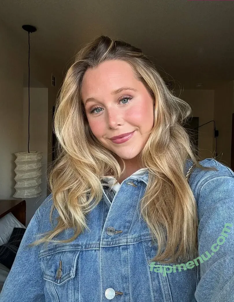 Miranda McKeon nude photo #0041 (miranda.mckeon)