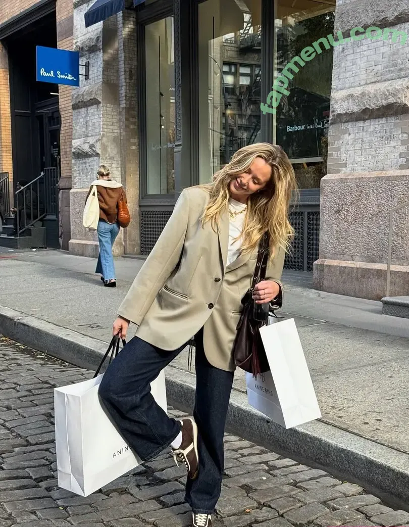 Miranda McKeon nude photo #0045 (miranda.mckeon)