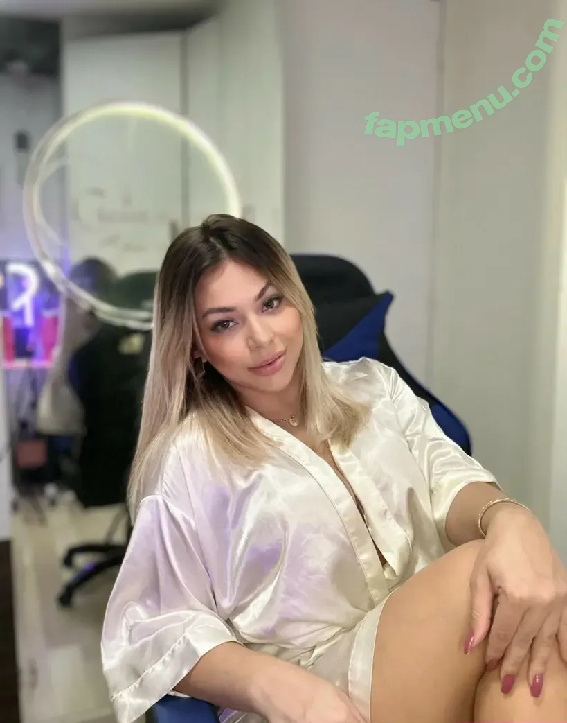 Mirella Boni nude photo #0007 (mirellaboni / mirellaboniiii)