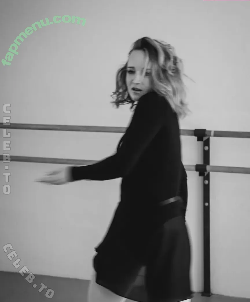 Mirella Precek nude photo #0100 (mirellativegal)