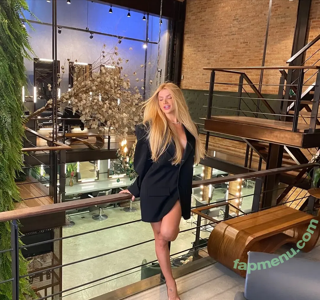 Mirella Santos nude photo #0044 (eumirellasantos)