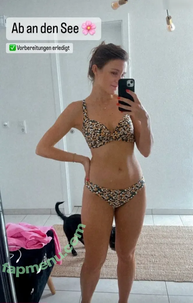 Miriam Nalezniak nude photo #0015 (they_called_me_lo)