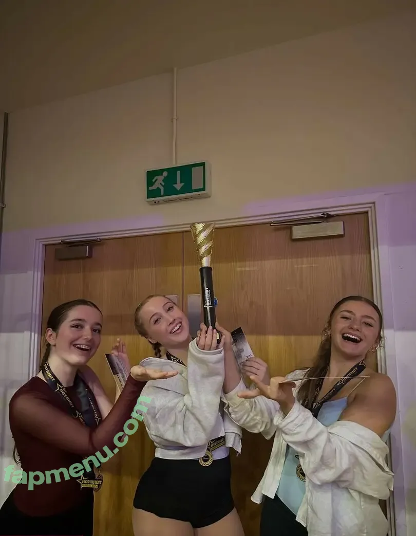 Mirianthi Amber nude photo #0025 (anthiamber)