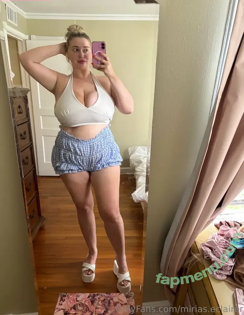 mirias.eclairer nude photo #0077 (miriaseclairer)