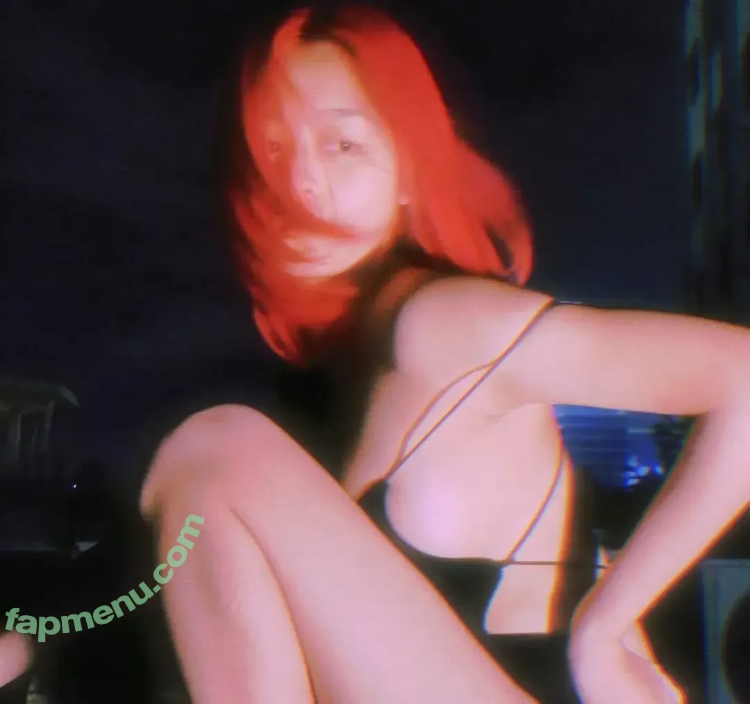 Mirrorcomb nude photo #0001 (Mirrorcomb)
