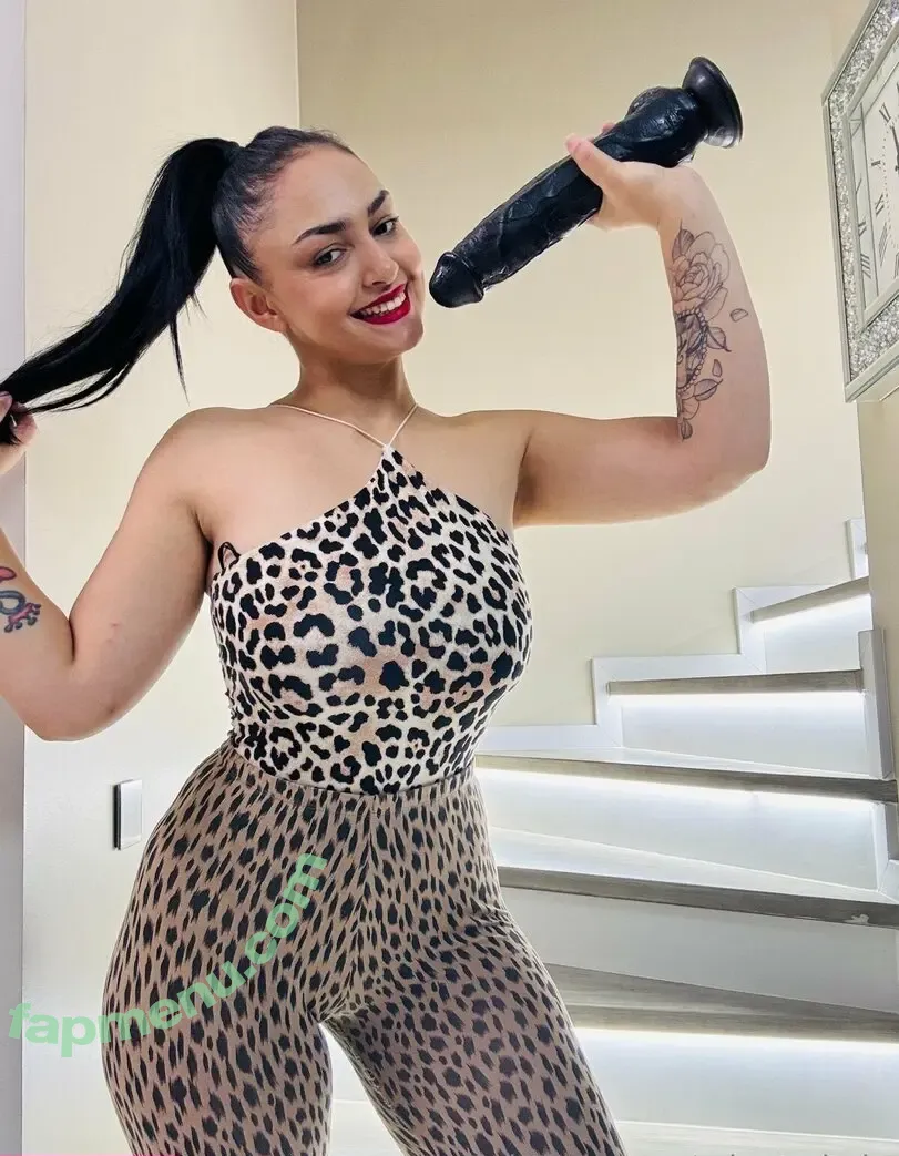 miruna.jade nude photo #0003 (miruna.jade)