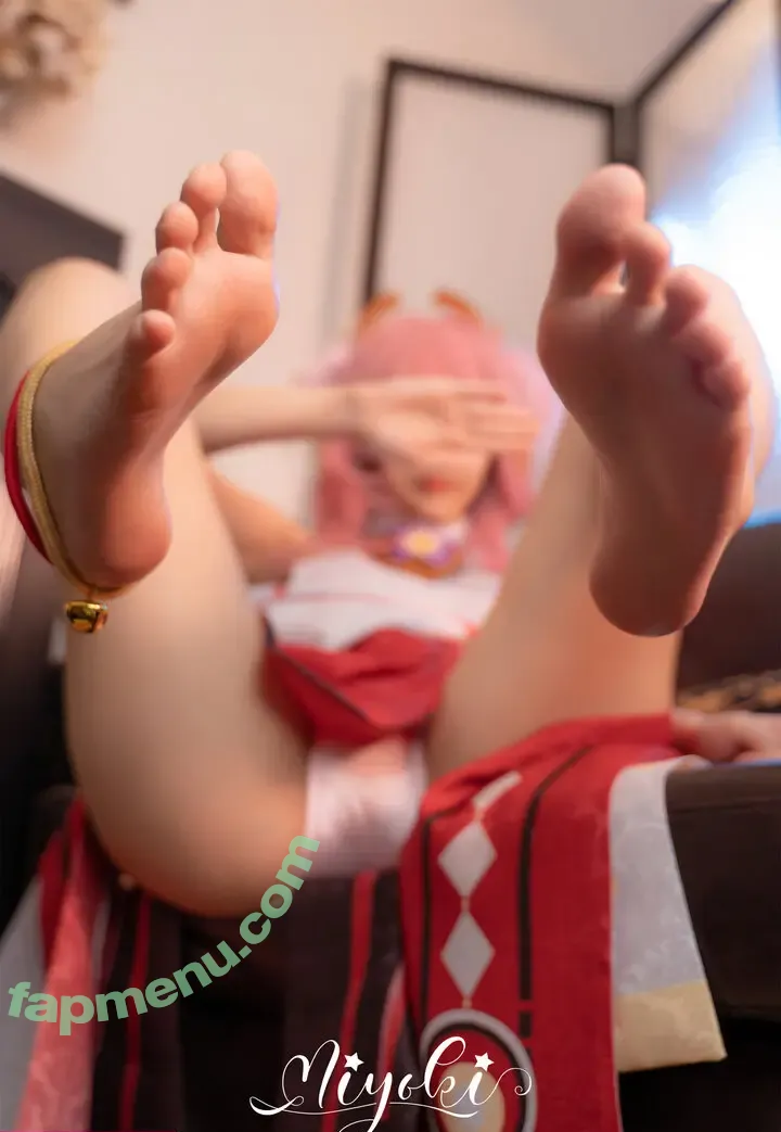 Misaki Suzuki nude photo #0118 (Miyoki / m1yok1h1me / 软趴在床单上 / 铃木美笑)