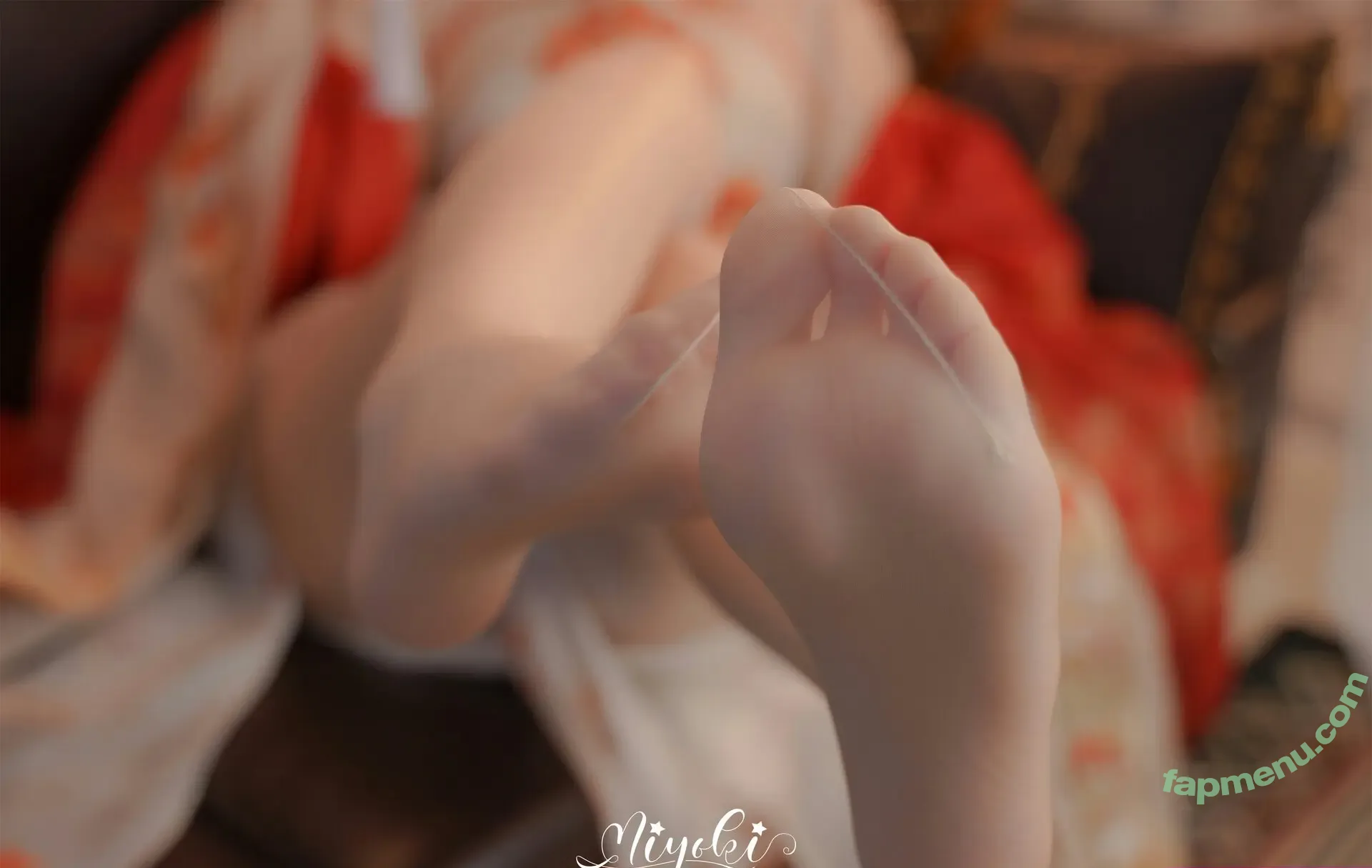 Misaki Suzuki nude photo #0156 (Miyoki / m1yok1h1me / 软趴在床单上 / 铃木美笑)