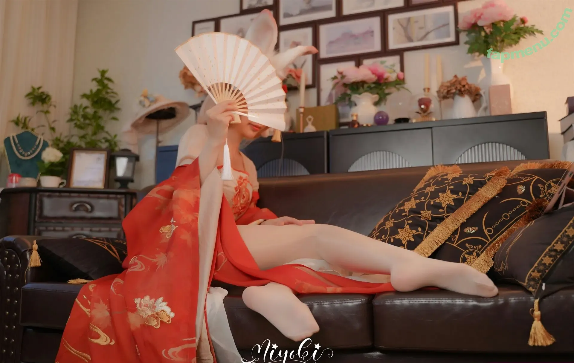 Misaki Suzuki nude photo #0175 (Miyoki / m1yok1h1me / 软趴在床单上 / 铃木美笑)