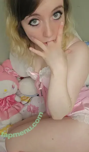 misawaifu / waifu.misa nude photo #0031