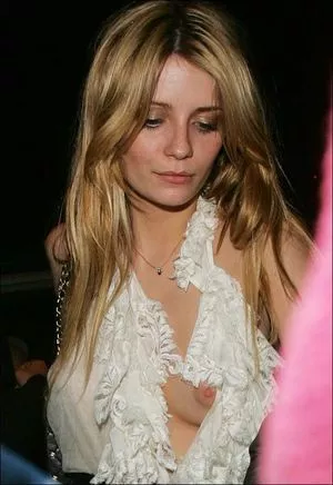 Mischa Barton / mischabarton nude photo #0003