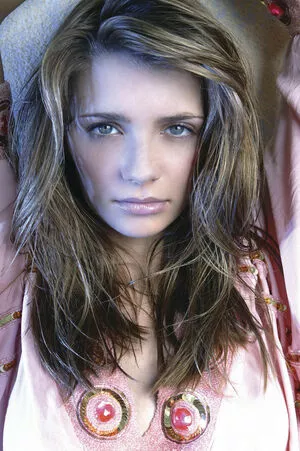 Mischa Barton / mischabarton nude photo #0029